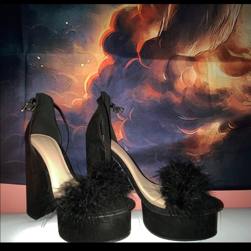 Shoes (heels)